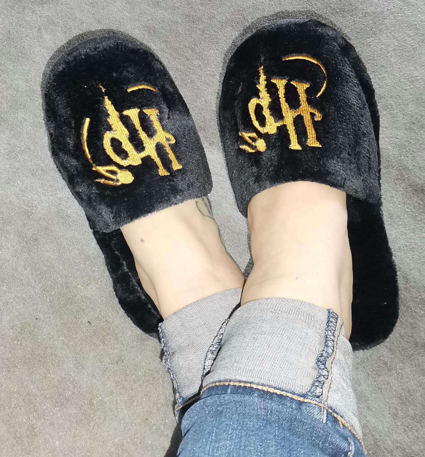 Pantuflas Harry Potter Tematica Letras Doradas HP