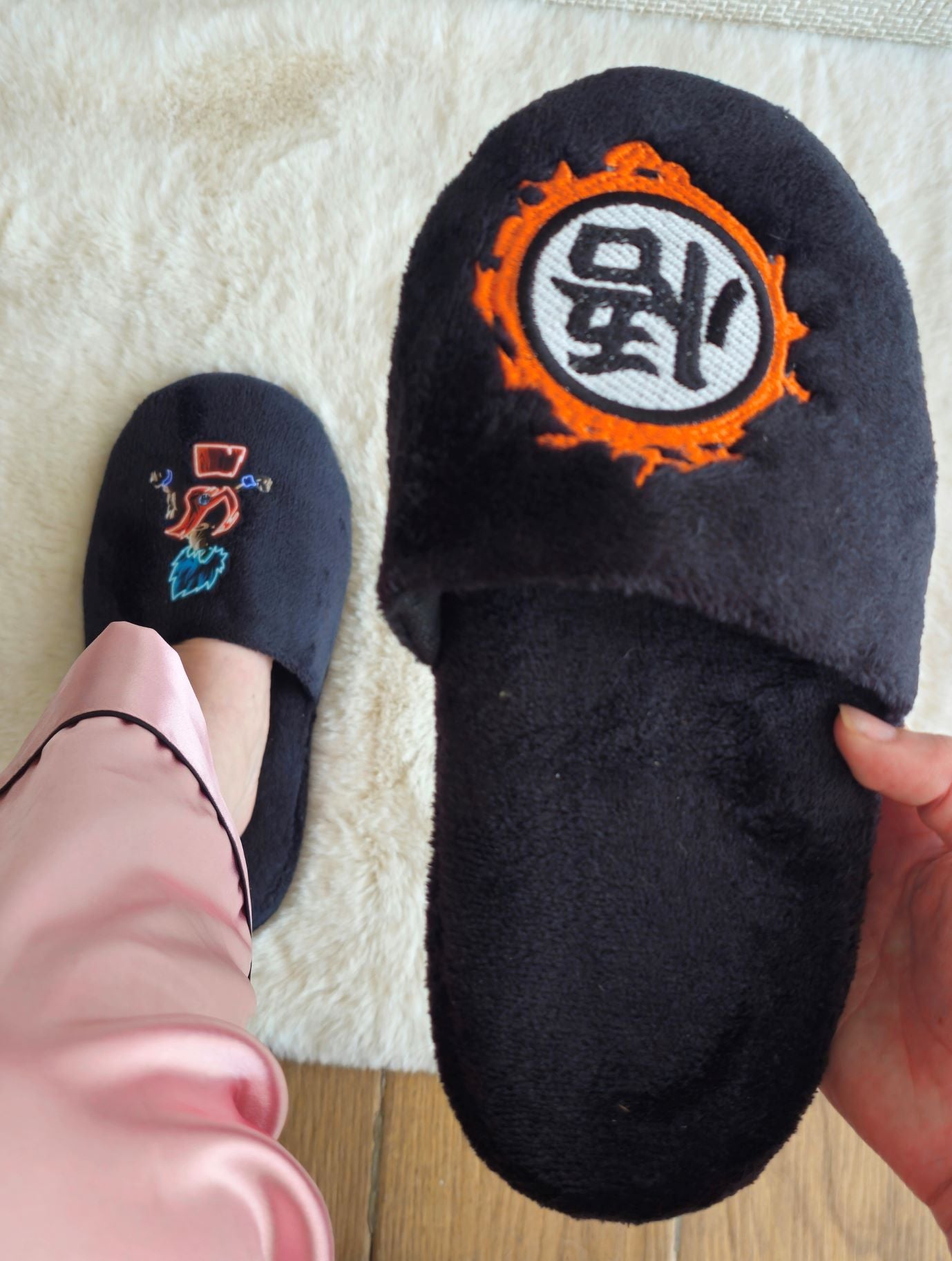 Pantuflas de Goku Tematica Dragon Ball moda Geek