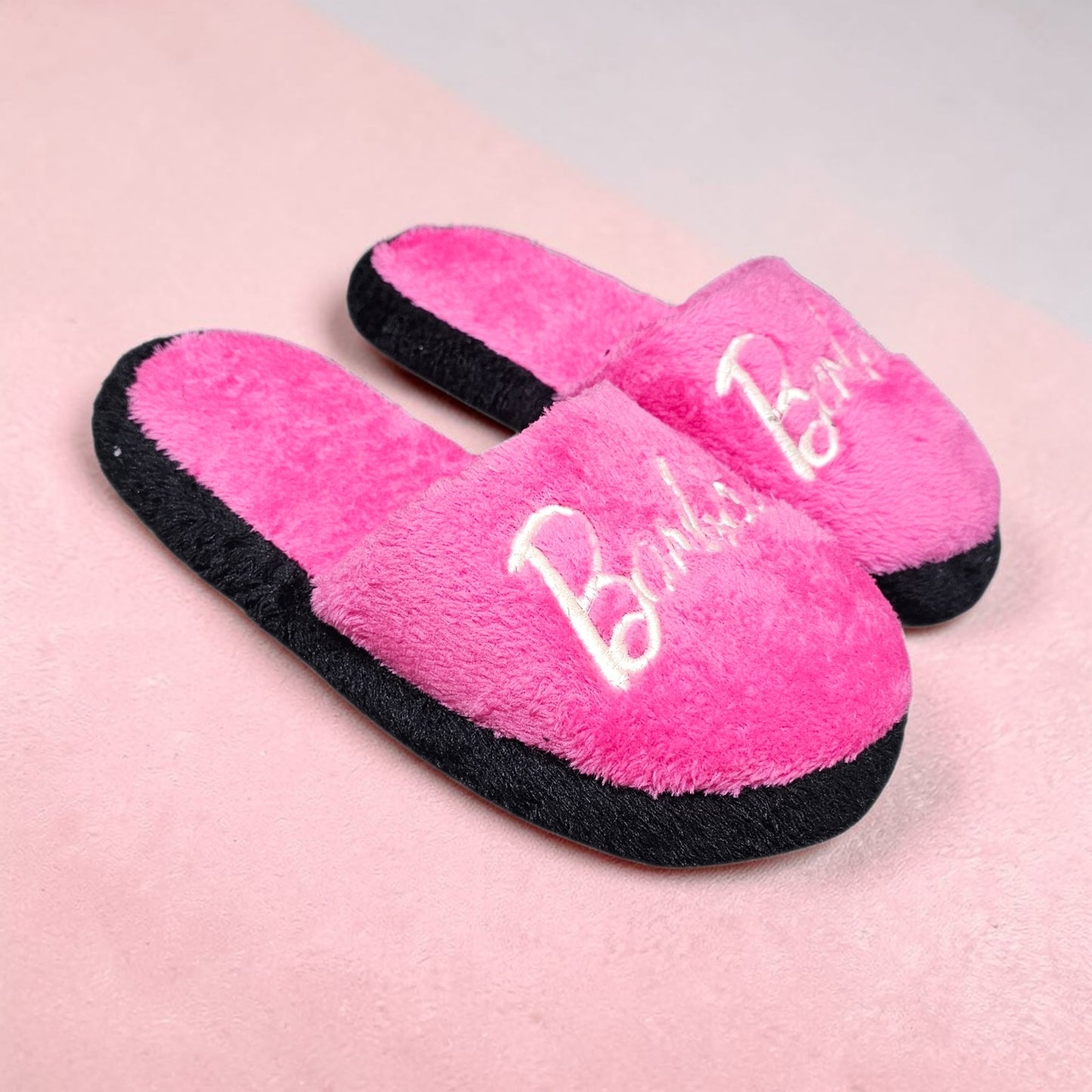 Pantuflas de Barbie Color Rosa de Peluche Slippers de Descanso