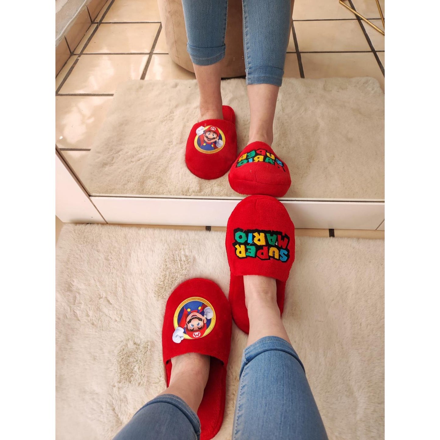 Pantuflas de Super Mario color Rojo Nintendo Geek