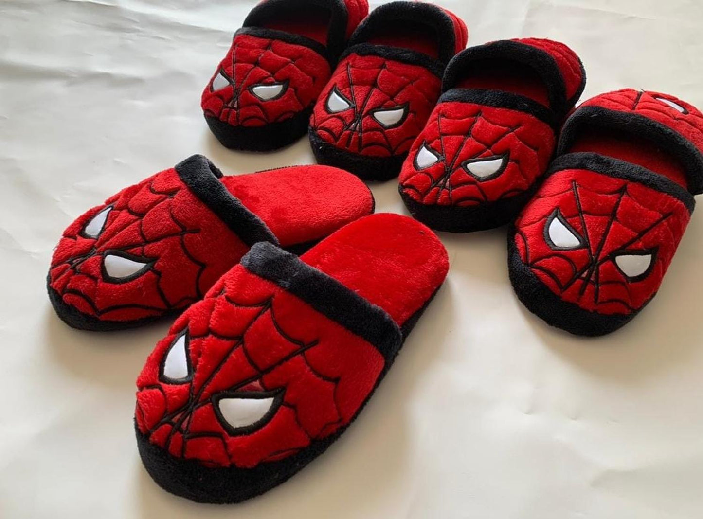 Pantuflas de Spiderman color Rojo Marvel Super Heroes