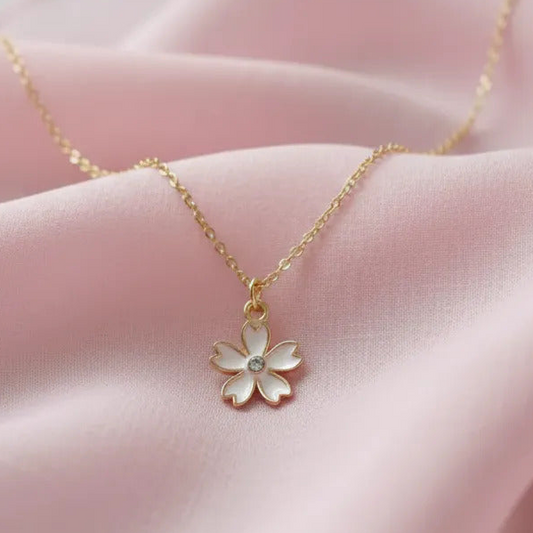 Collar Esmaltado -  Flor Cerezo Blanca