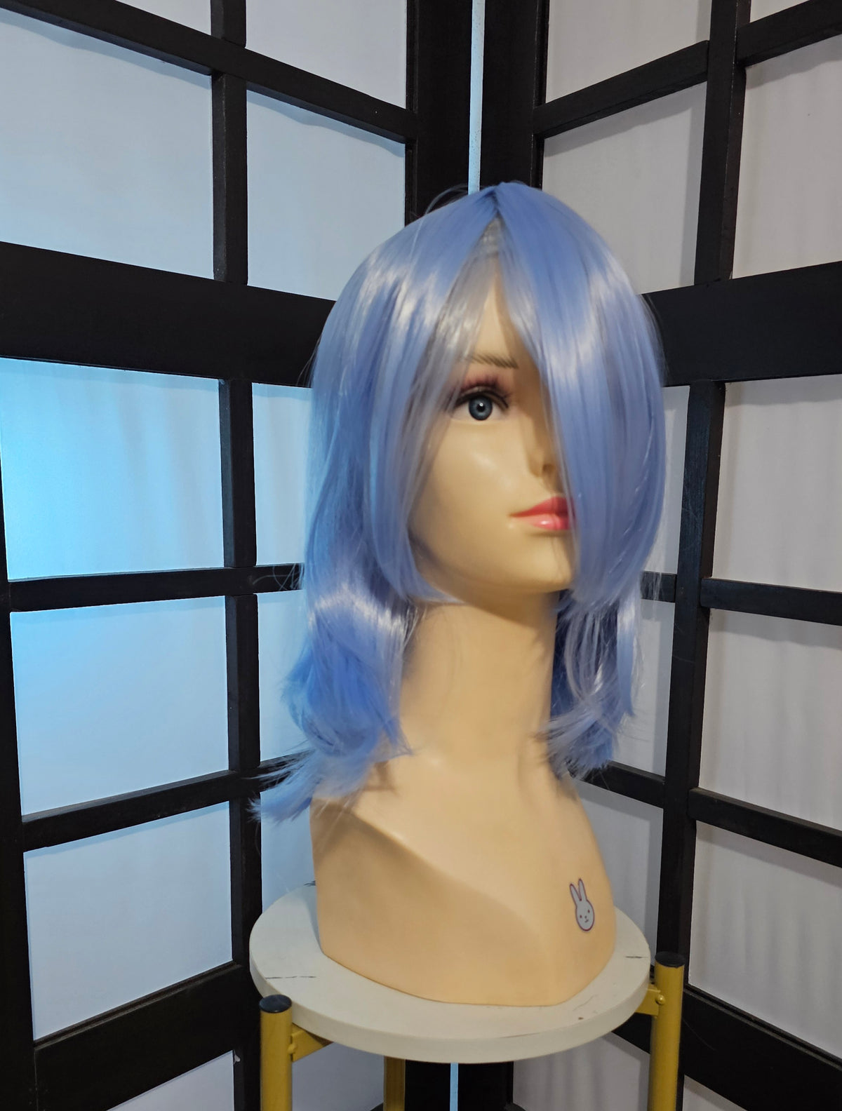 Peluca JOY Azul Claro Corta con Fleco C.12