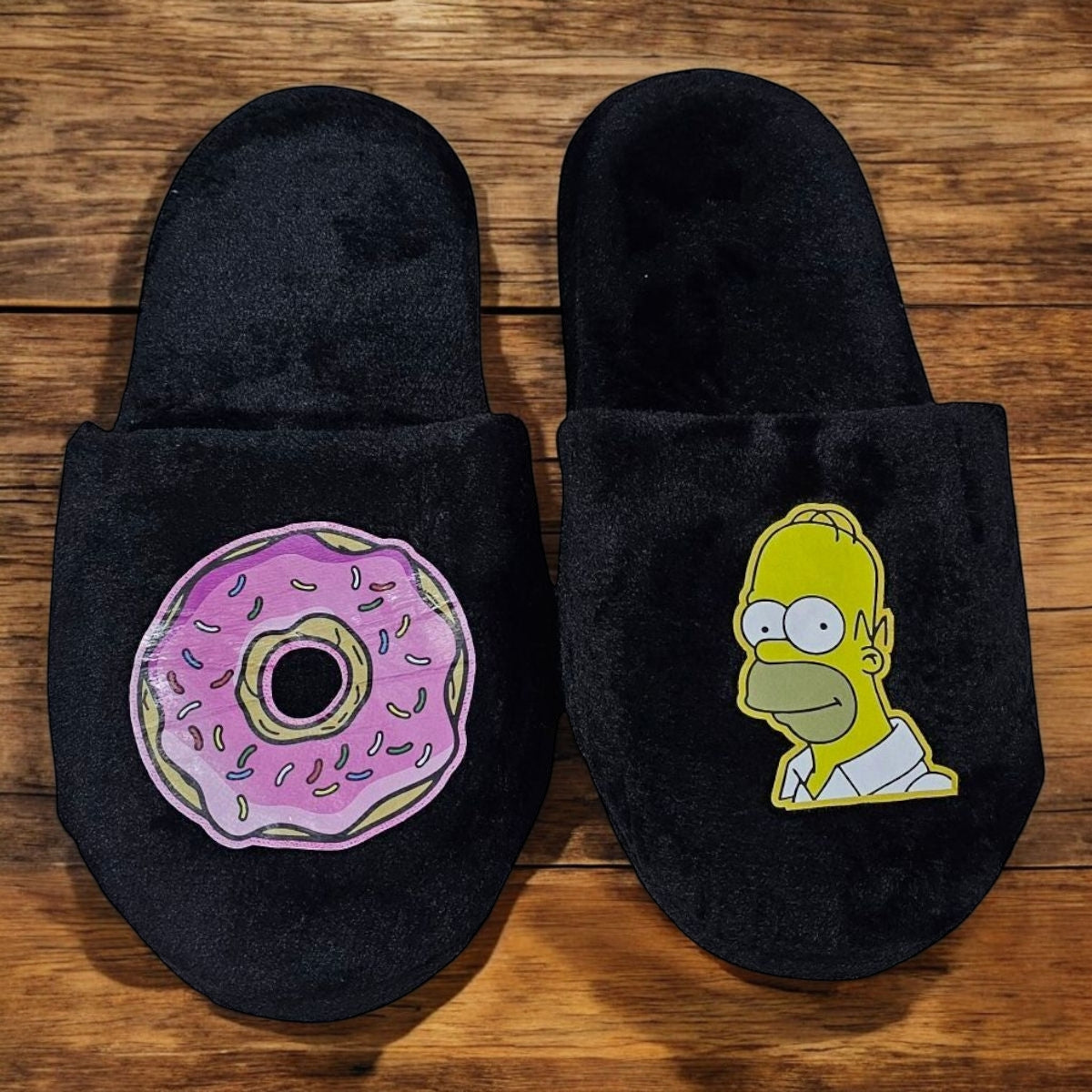 Pantufla de Homero Rosquillas los Simpsons Peluche de Color Negro