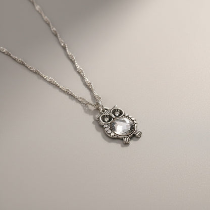 Collar Plateado - Dije Buho Relieve