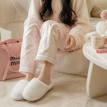 Pantuflas Minimalistas Clásicas de Peluche