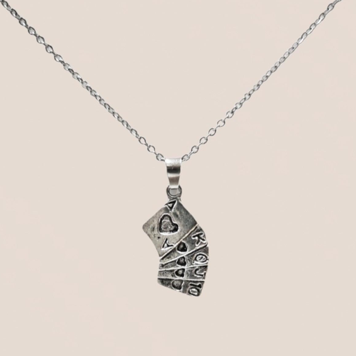 Collar Plateado - Poker Cartas Alice Wonderland
